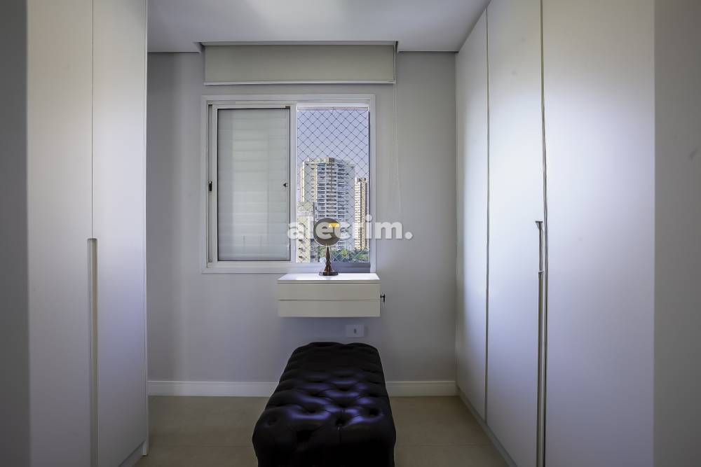Apartamento à venda na Rua José Ramon UrtizaPanamby - 999-apartamento-panamby-saopaulo-172937-3.jpg